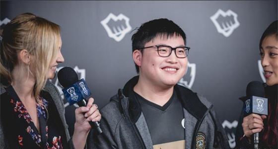 自佩莱格里 自佩莱格里